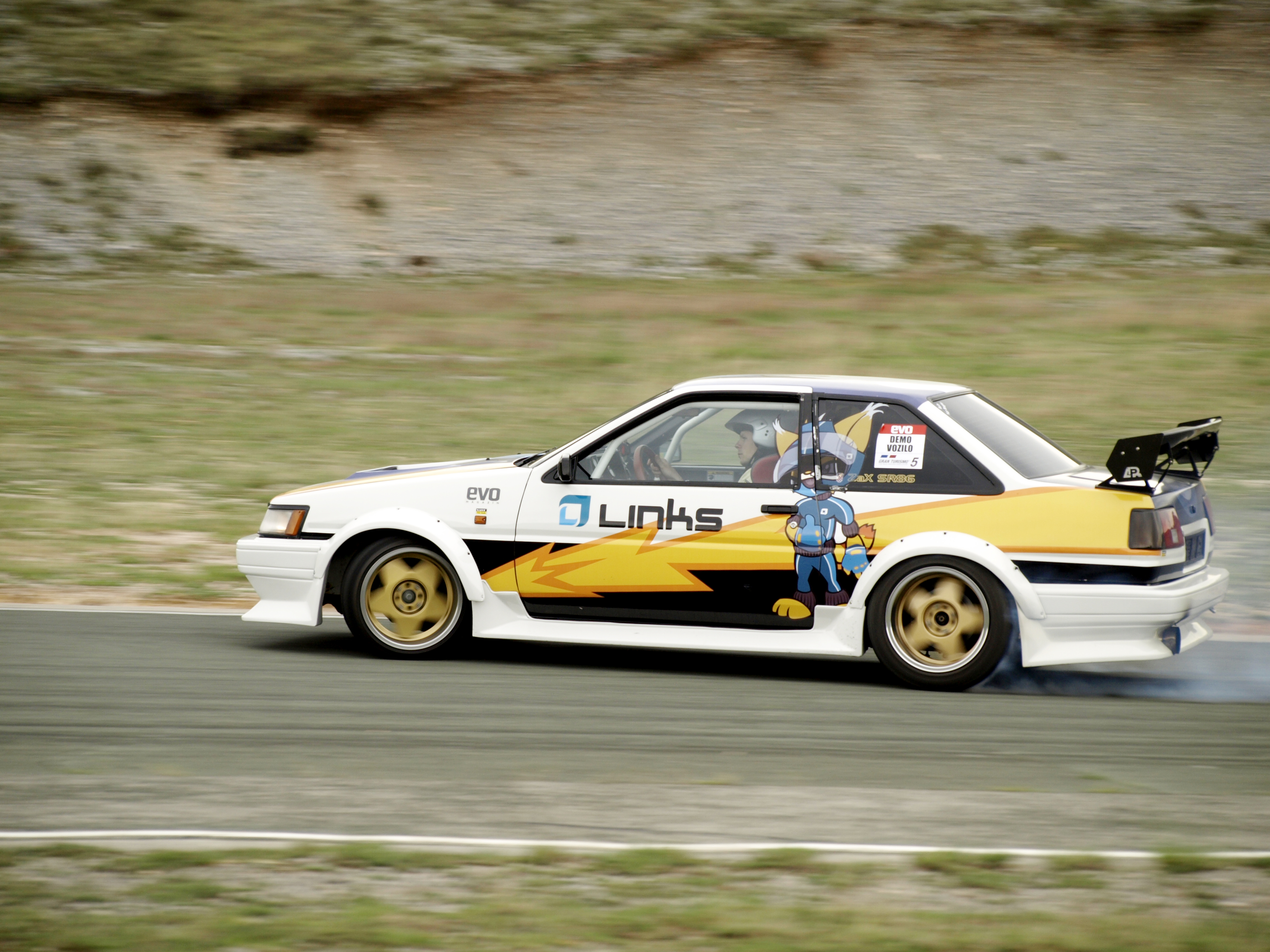 [Image: AEU86 AE86 - Levin Coupe from Croatia - ...6 with IRS]