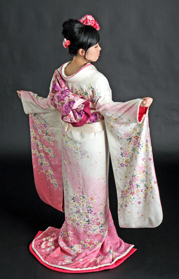 kimono_hikifurisode_by_ryo_ga-d5vlqbm.jp