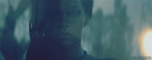 rihanna___where_have_you_been_gif_by_furkanyldrm-d66nhb7.gif