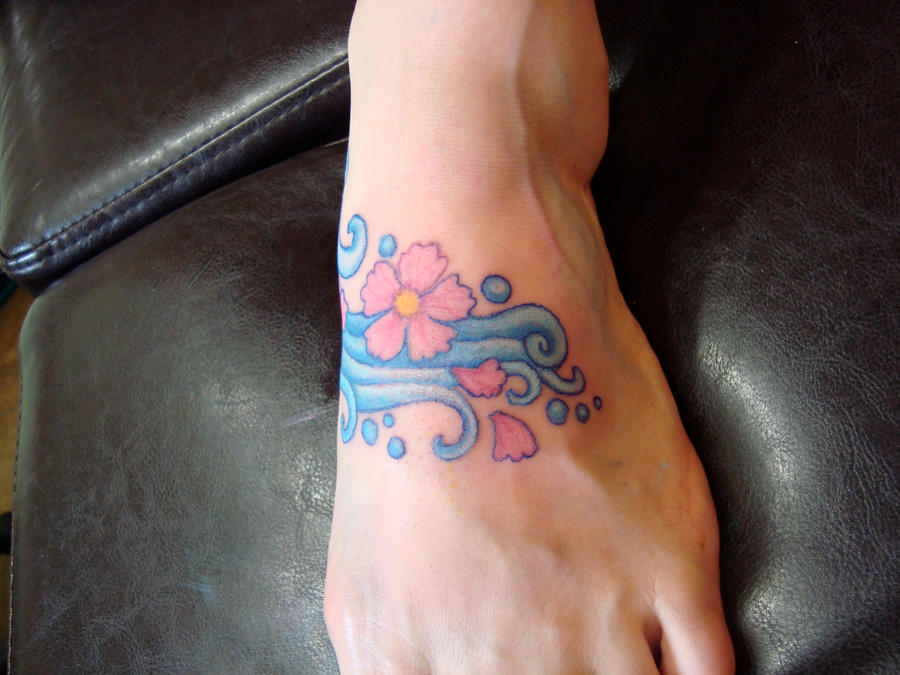 leg tattoo 3 - dragonfly tattoo