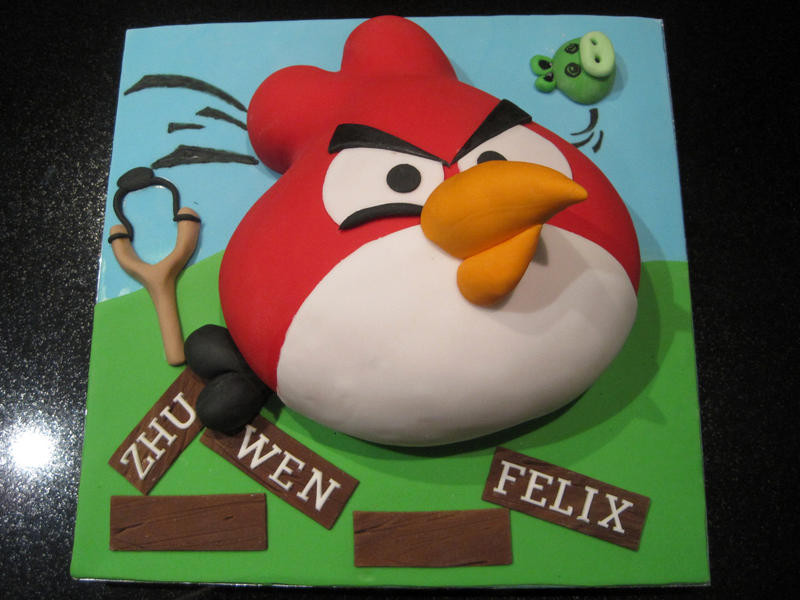 Angry Bird Cake by Sliceofcake